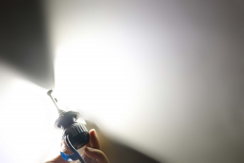 Светодиодная автомобильная Led лампа головного света Carex F18/H4 Светодиодная автомобильная Led лампа головного света Carex F18/H4